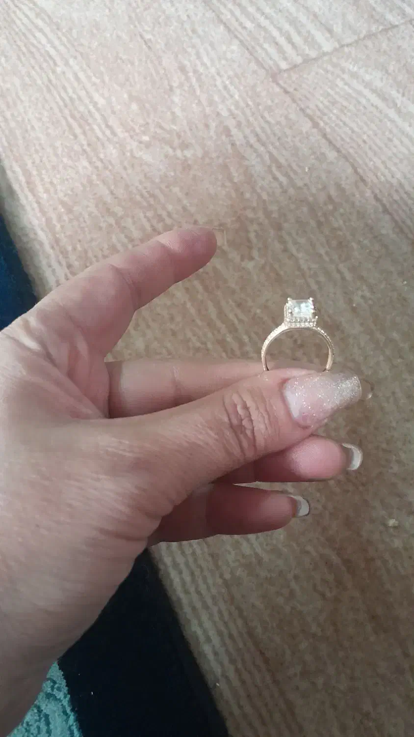 مقداری طلا حدودا ۲۶ گرم به فروش میرسد|جواهرات|شهرکرد, |دیوار