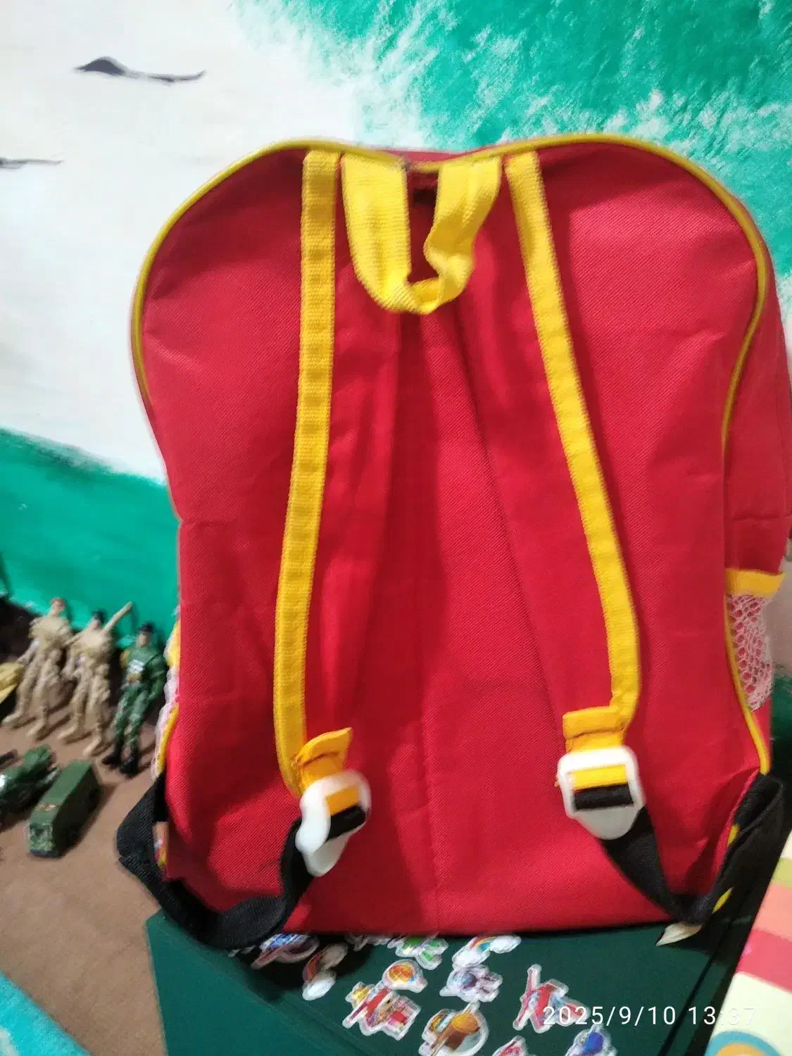 کوله پشتی مدرسه|کیف، کفش، کمربند|خرم‌آباد, |دیوار