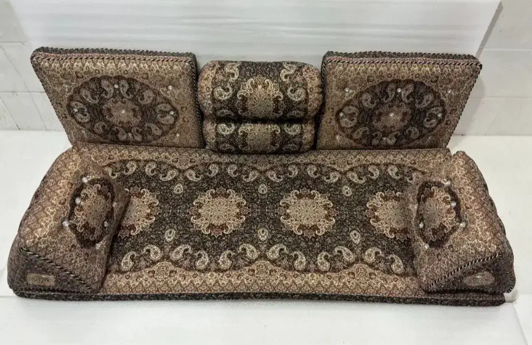 شاه نشین|پشتی|ایذه, |دیوار