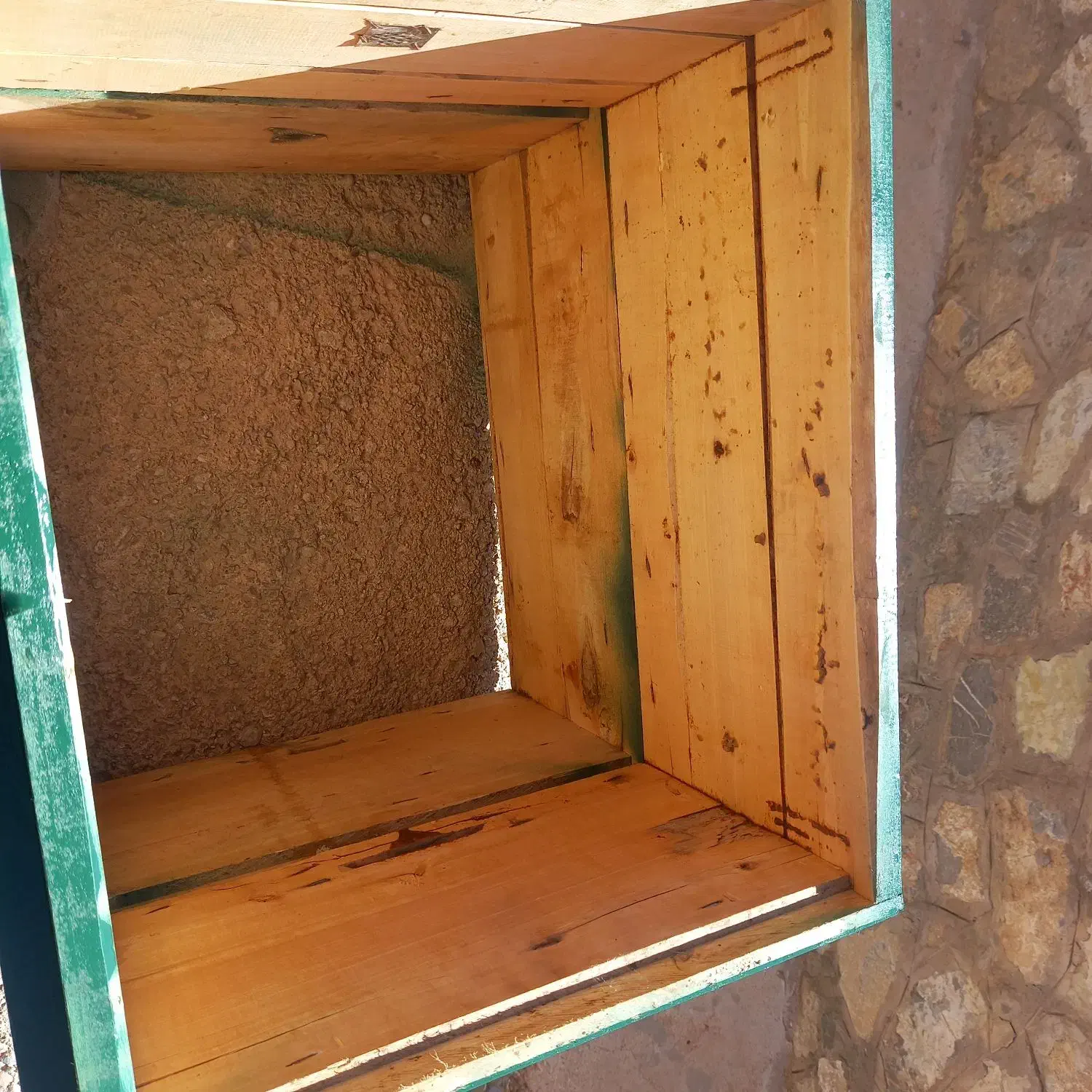 طبق و جعبه|ابزارآلات|اسفراین, |دیوار