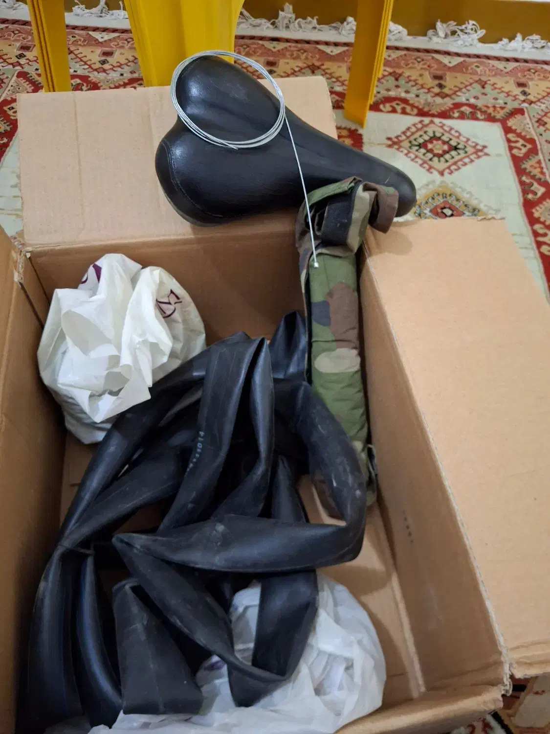 زین و تیوپ دوچرخه ۲۶|دوچرخه، اسکیت، اسکوتر|قم, شهرک قدس|دیوار