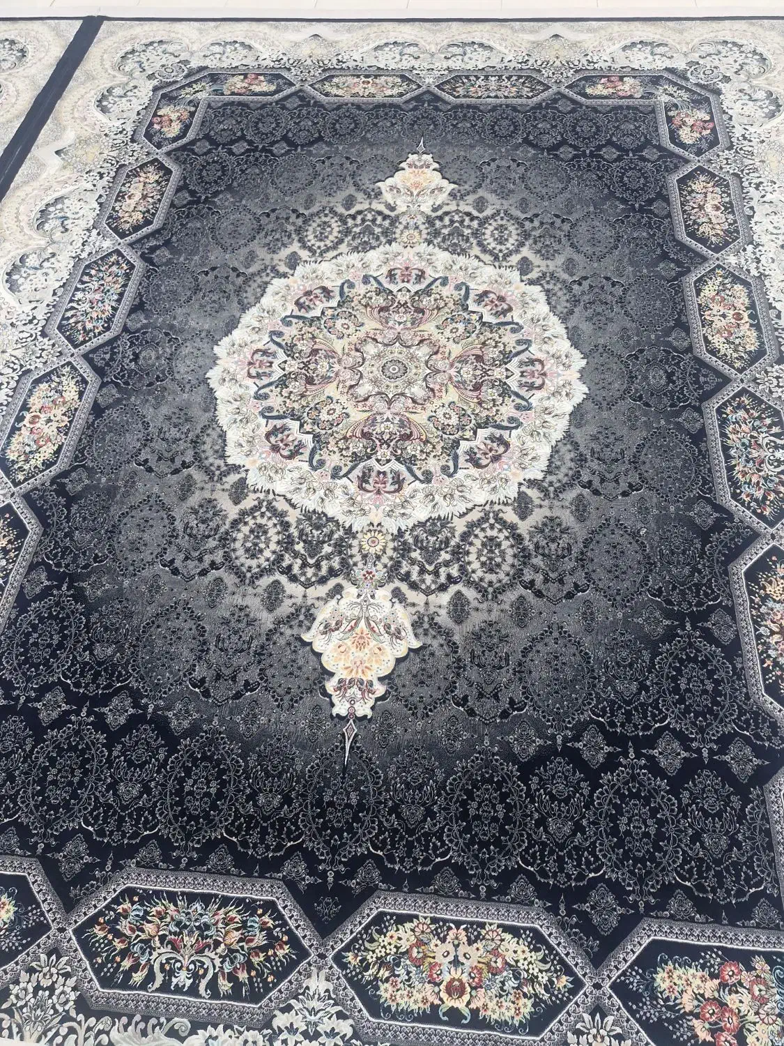 دو عدد فرش ۱۲ متری|فرش|الیگودرز, |دیوار