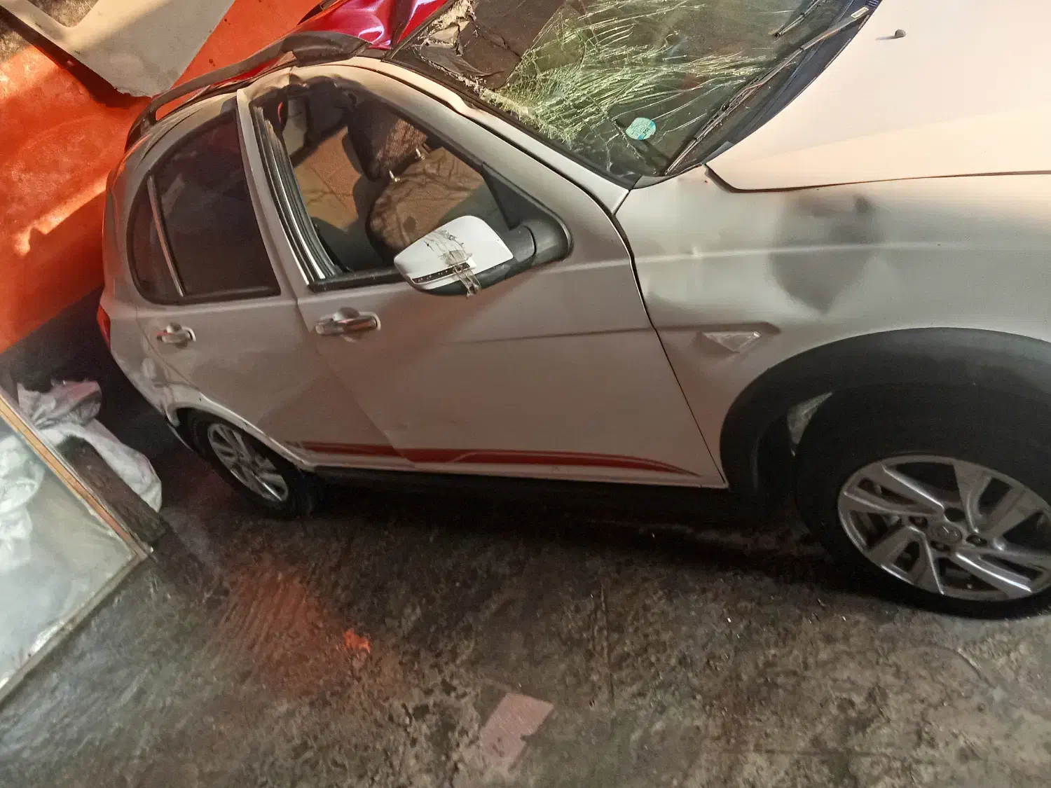 تصادفی|خودرو سواری و وانت|رشت, آزادگان|دیوار