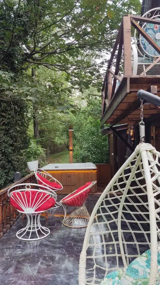 کلبه سوئیسی ۲خواب|اجارهٔ کوتاهمدت ویلا و باغ|نشتارود, |دیوار