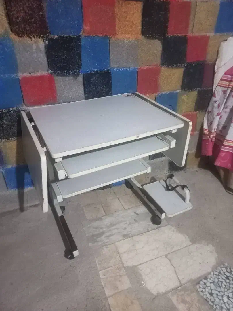 میز کامپیوتر|میز تحریر و کامپیوتر|رشت, ولکس|دیوار