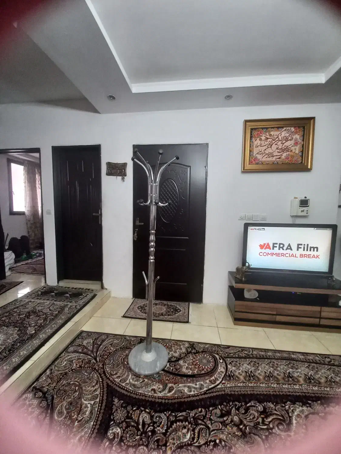 رخت اویز پایه سنگی|بندرخت و رختآویز|گلستان (تهران), |دیوار