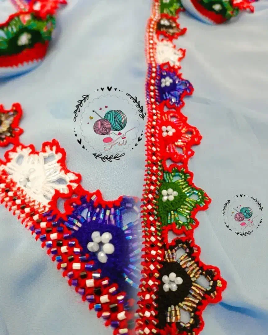 کریشی پذیرفته میشود|لباس|سراوان, |دیوار