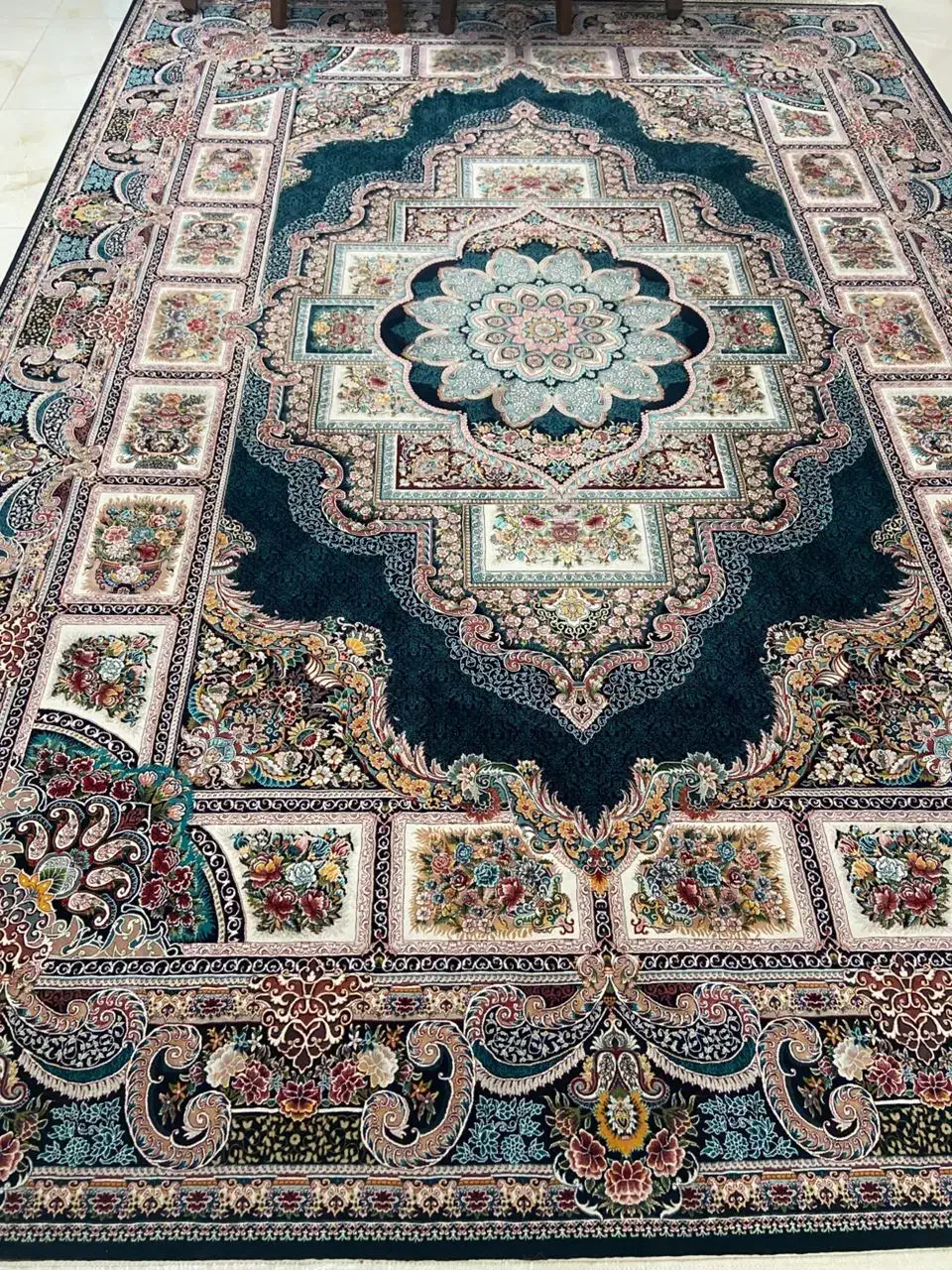 فرش ۹ متری ۲تخته|فرش|چالوس, |دیوار