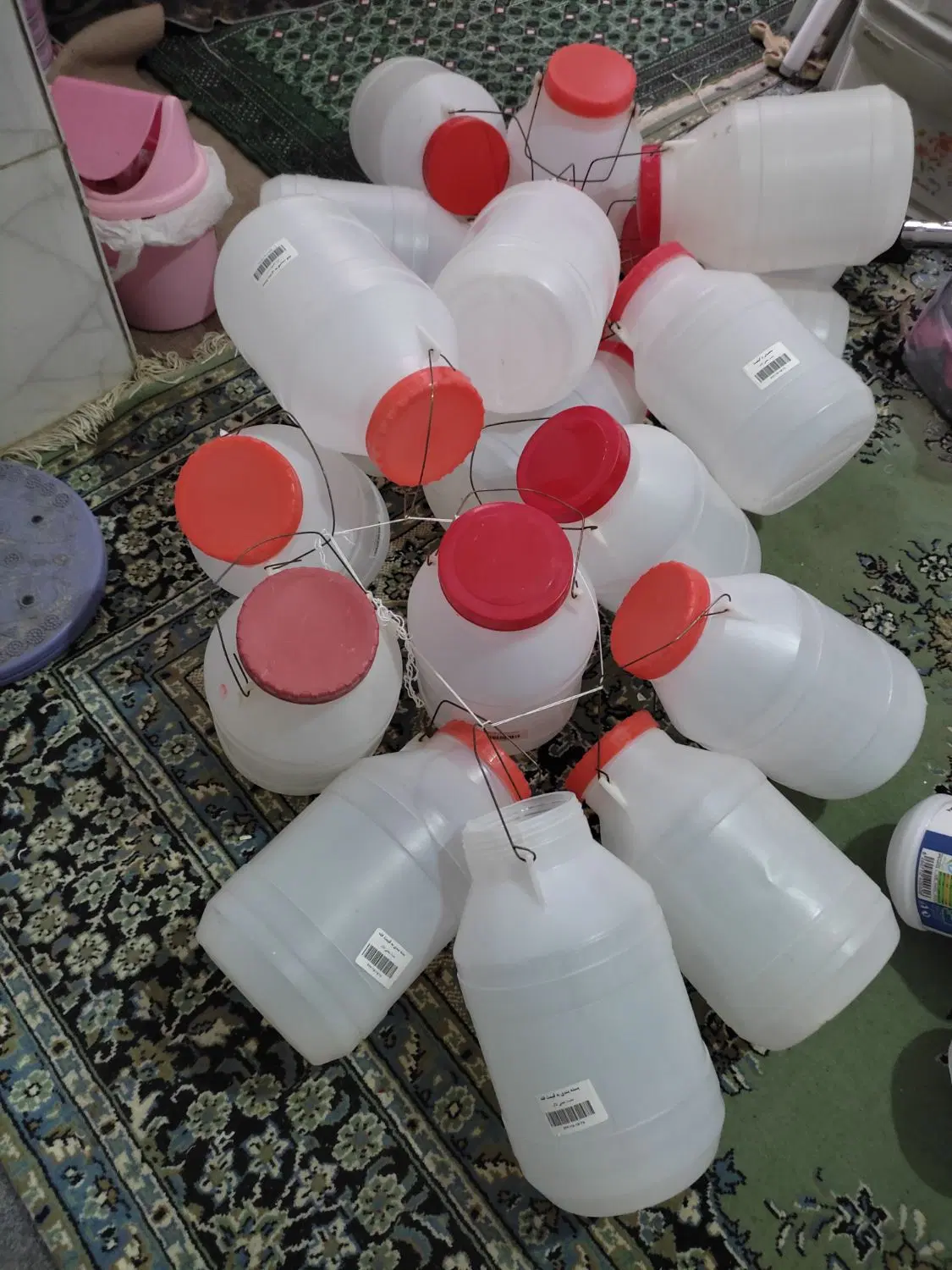 دبه|ظروف نگهدارنده، پلاستیکی، یک‌بارمصرف|قم, نخودی|دیوار