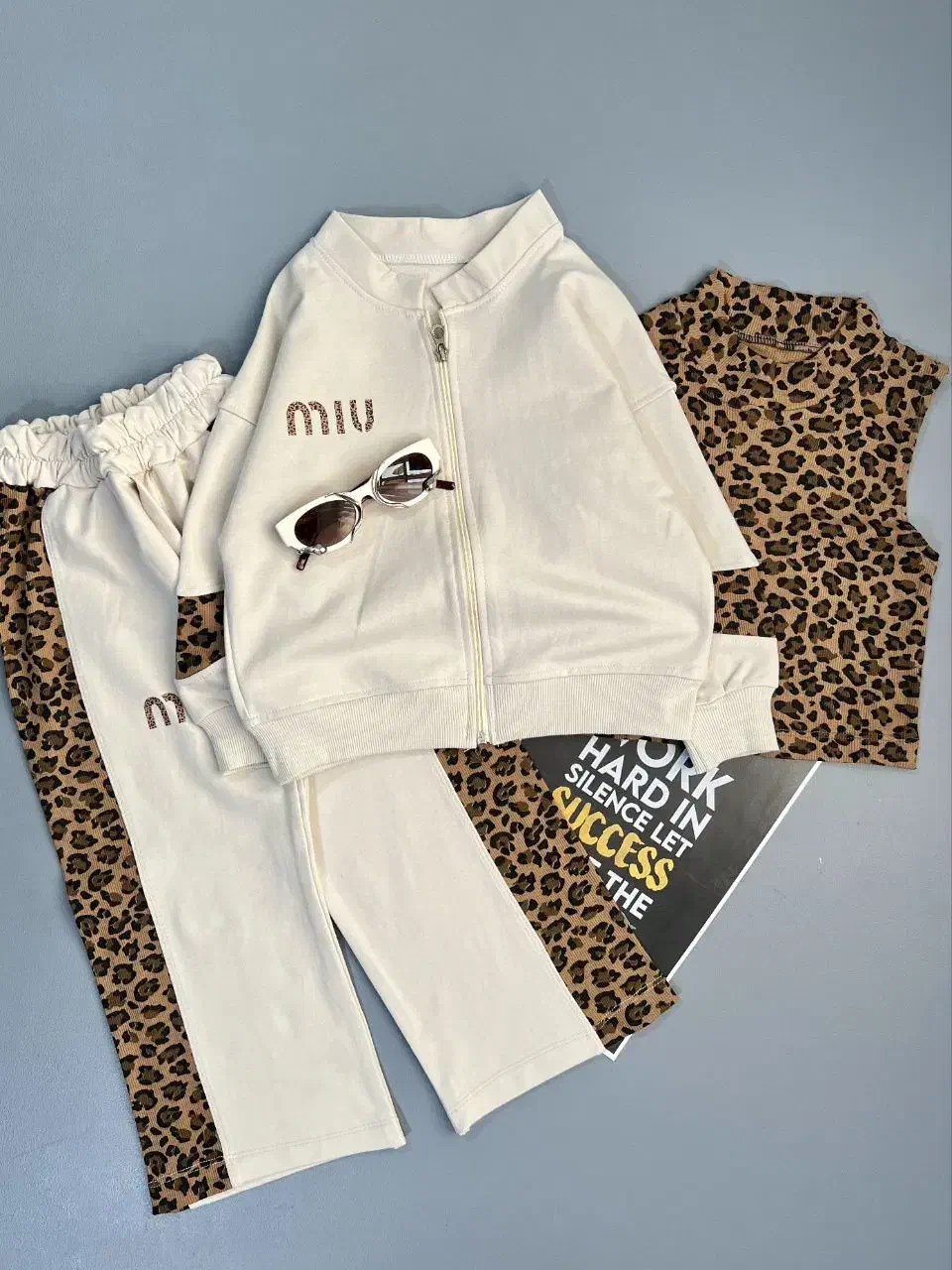 سه تیکه سوییشرت|کفش و لباس بچه|تهران, شهرک صدرا|دیوار