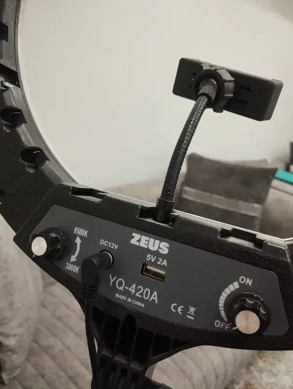 رینگ لایت|دوربین عکاسی و فیلم‌برداری|اندیشه, شهرک المهدی|دیوار