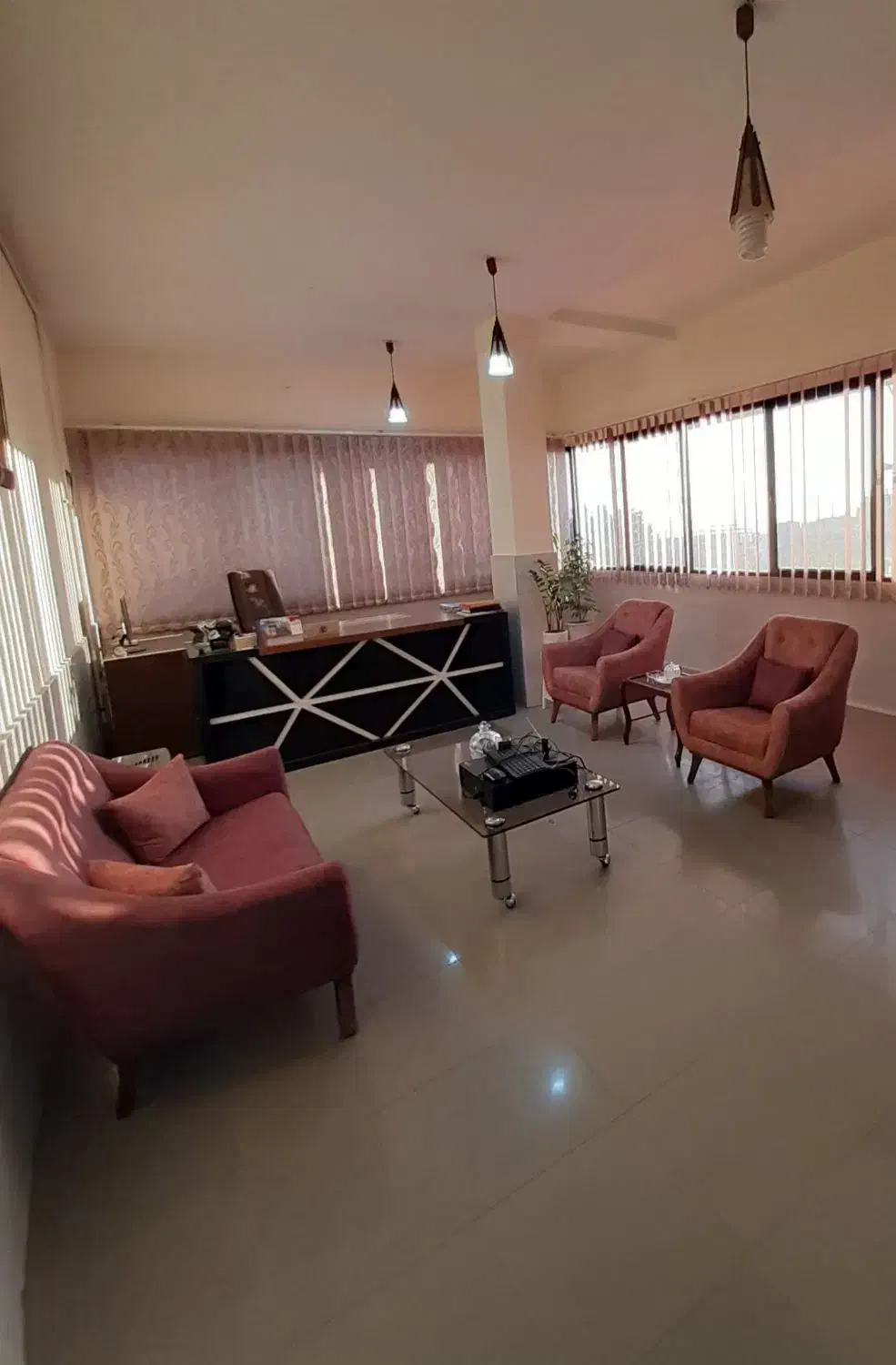 میز و مبل اداری|دفتر کار|هشتگرد, شهرک آپادانا|دیوار