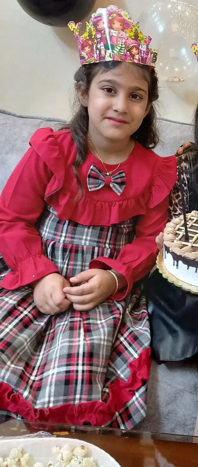 پیراهن یلدایی|لباس|سبزوار, امیر کبیر|دیوار