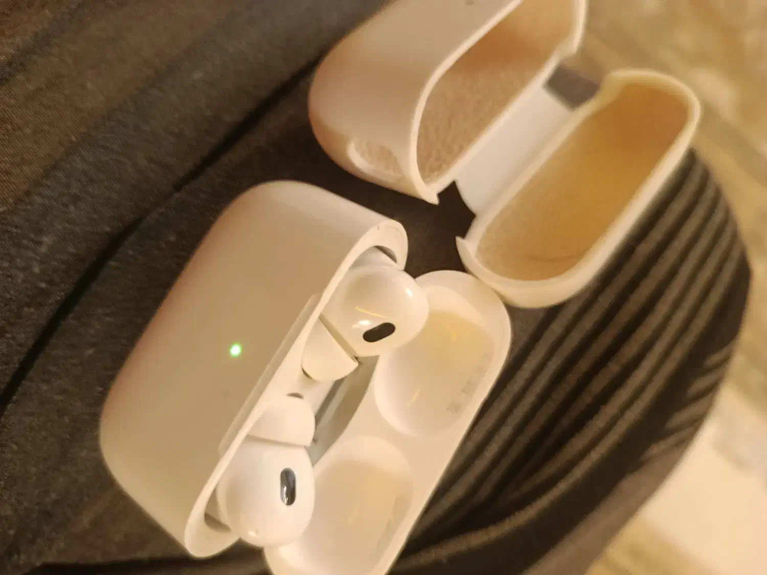 ارپاد درحد نو|پخشکننده همراه|اندیشه, اندیشه فاز ۴|دیوار