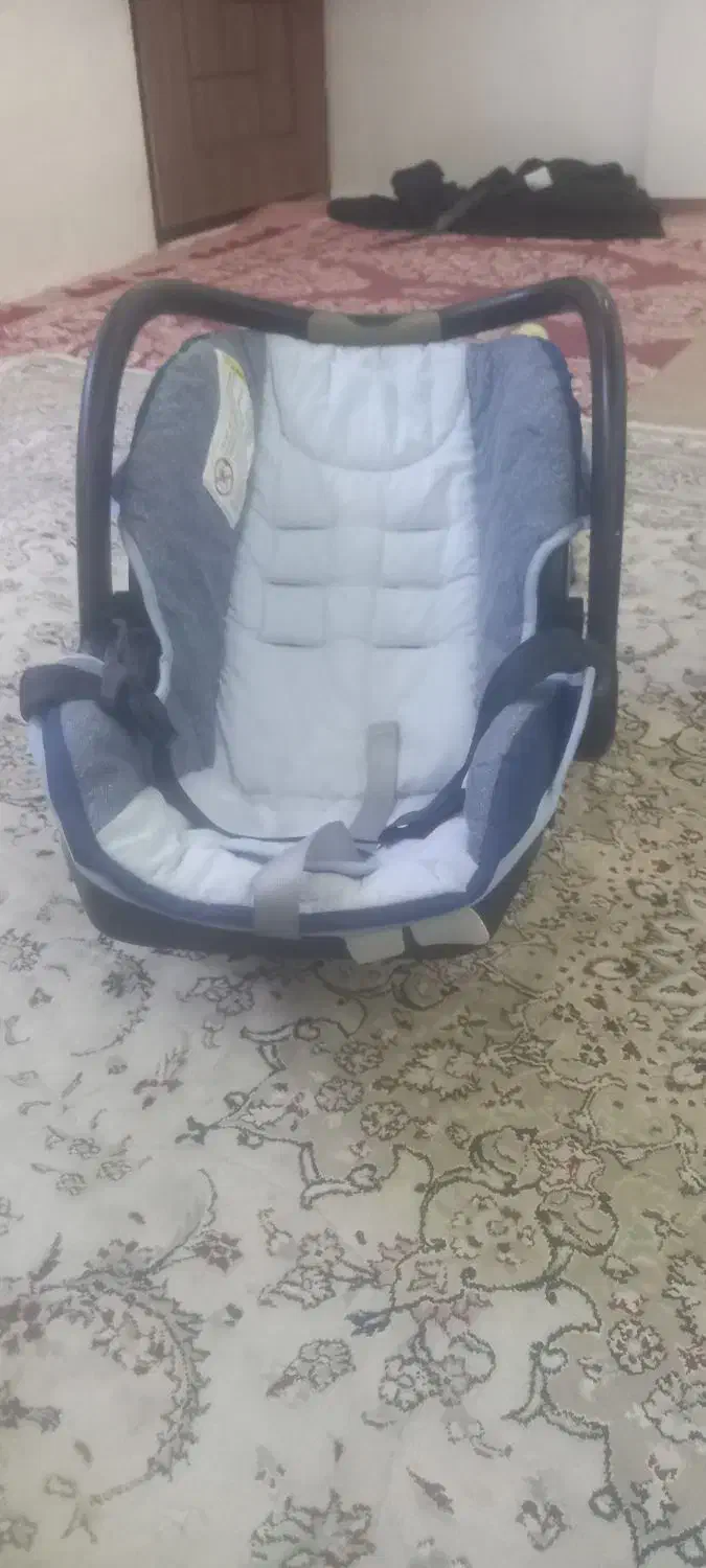 کریرنوزاد|کالسکه و لوازم جانبی|بومهن, |دیوار