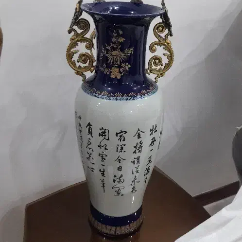 لوستر دیوارکوب.کنارسالنی.گلدانن چینی.میز.شمعدان|لوستر و چراغ آویز|تهران, وردآورد|دیوار