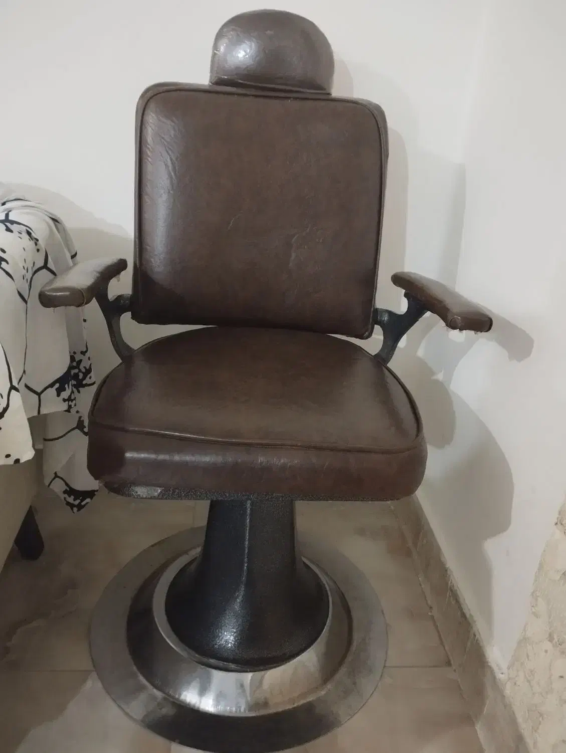 صندلی|صندلی و نیمکت|بندرعباس, |دیوار