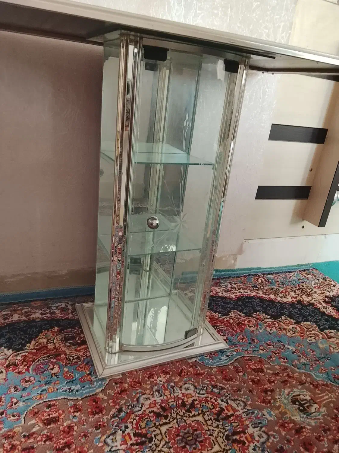 میز|میز و صندلی غذاخوری|زاهدان, |دیوار