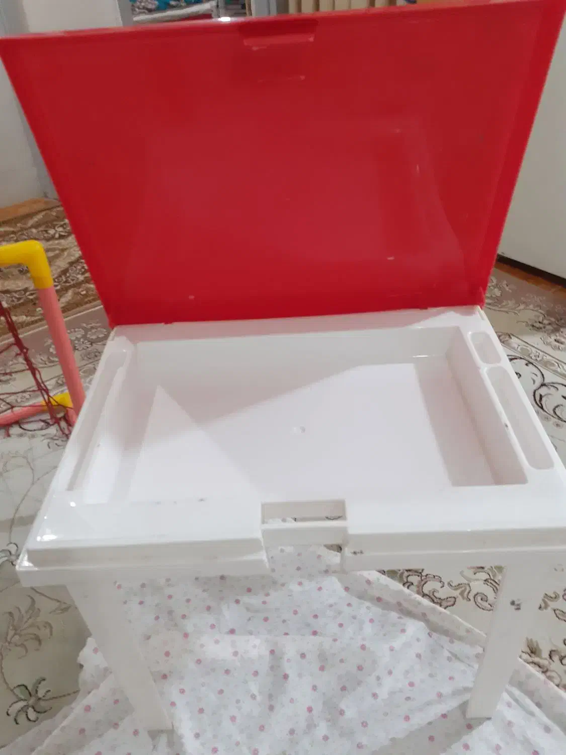 میز تحریر بچه گانه با یه تور دروازه|میز تحریر و کامپیوتر|رشت, توشیبا|دیوار