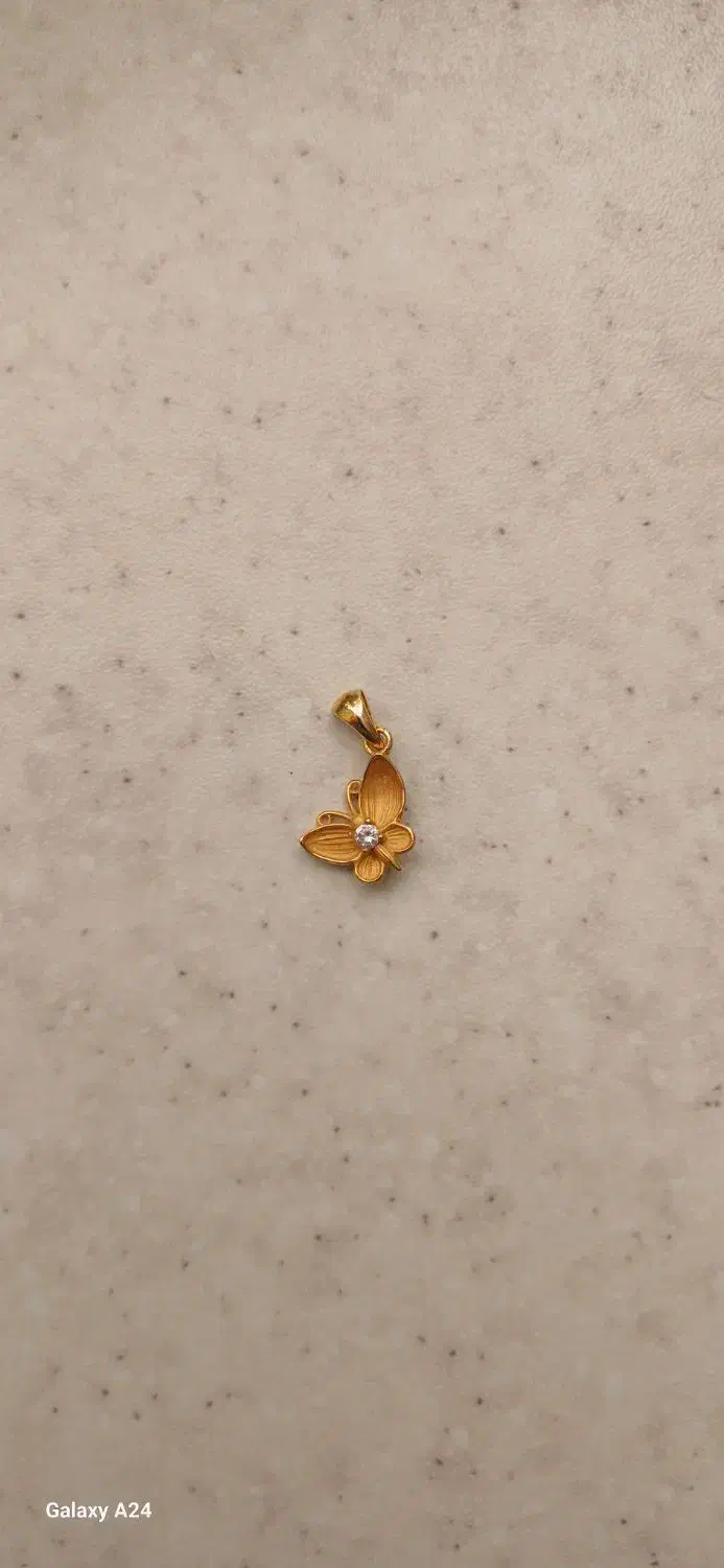 طلا در حد نو|جواهرات|اراک, |دیوار