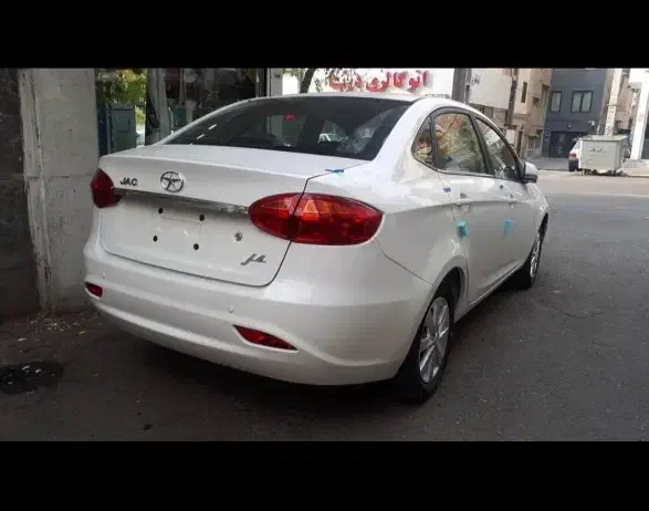 جک j4 سفید|خودرو سواری و وانت|باقرشهر, |دیوار