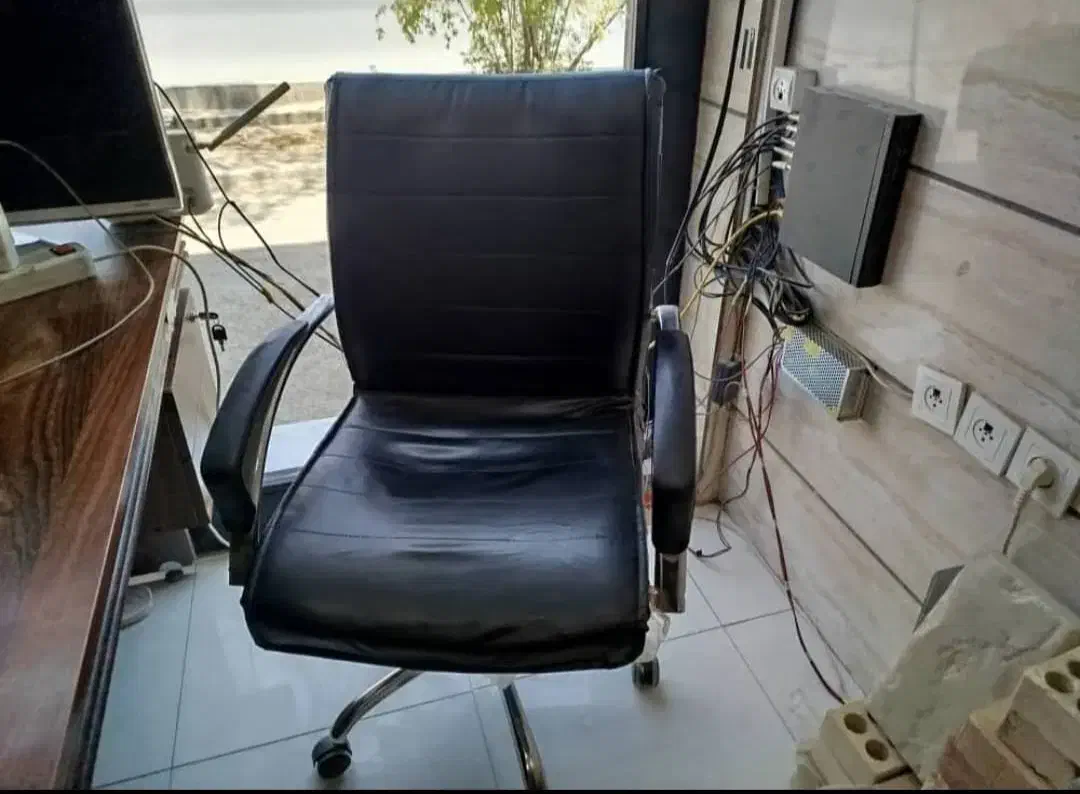 ست میز و صندلی کامل اداری|مبلمان اداری|تهران, امین حضور|دیوار