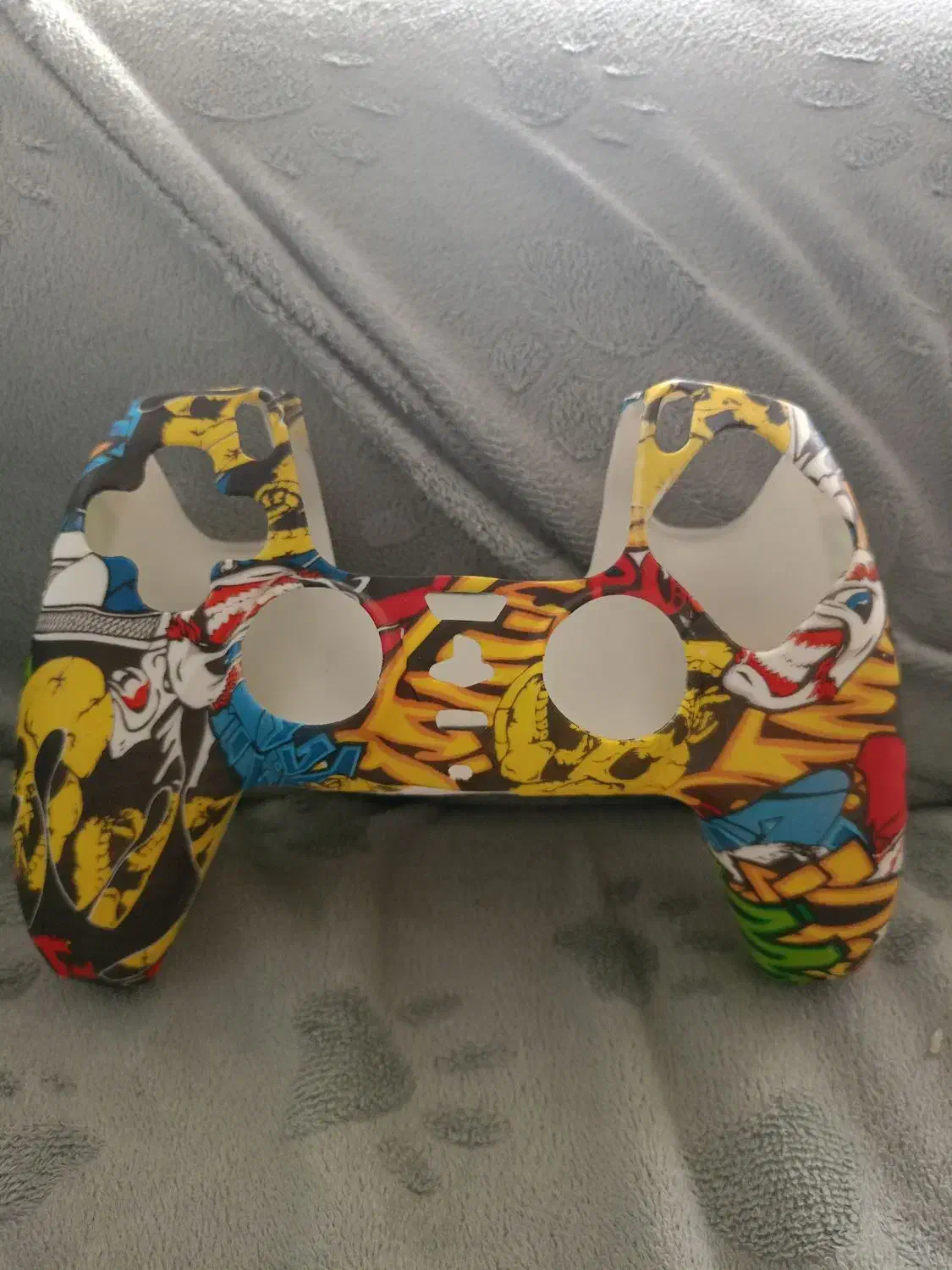 روکش پی اس فایو|کنسول، بازی ویدئویی و آنلاین|اندیشه, اندیشه فاز ۳|دیوار