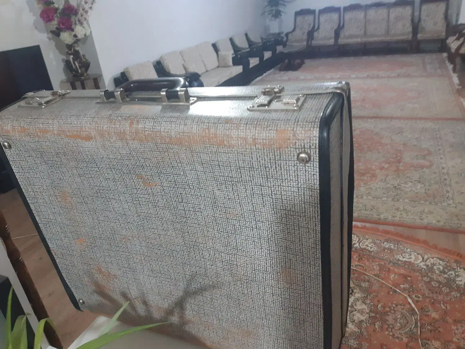 جعبه اکاردیون سالم|پیانو، کیبورد، آکاردئون|تبریز, |دیوار