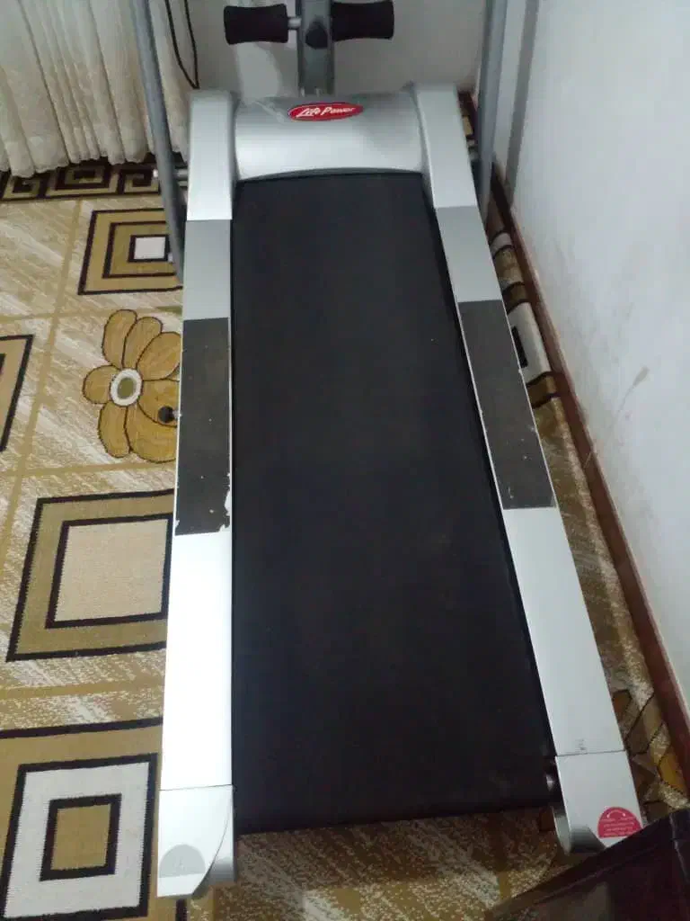 تردمیل|تجهیزات ورزشی|لشت نشا, |دیوار