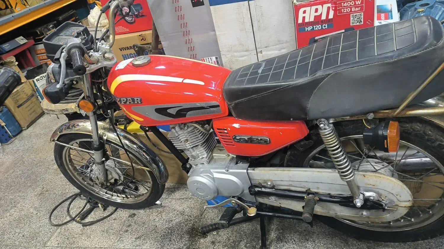 هوندا 82|موتورسیکلت|قم, شاه ابراهیم|دیوار