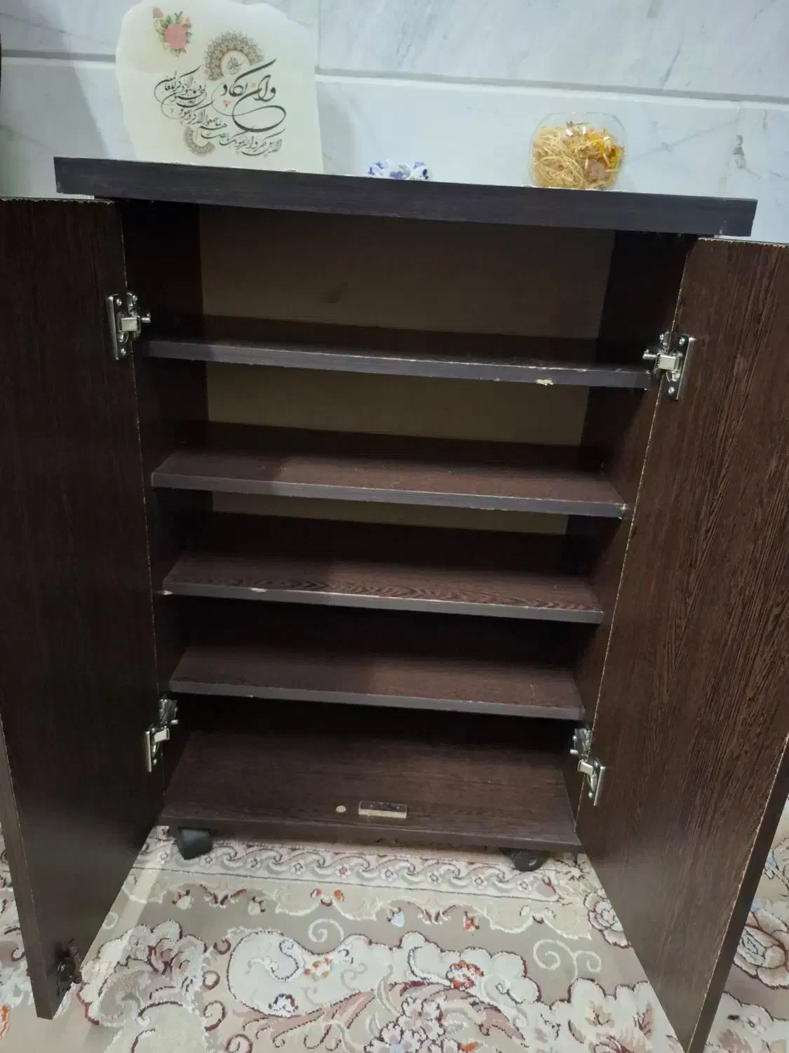 جاکفشی|جاکفشی، کمد، دراور|احمدآبادمستوفی, |دیوار