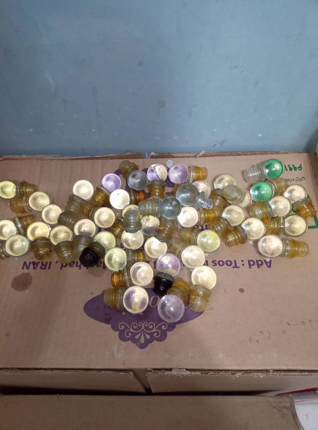 شیشه عطر|آرایشی، بهداشتی، درمانی|علویجه - دهق, |دیوار