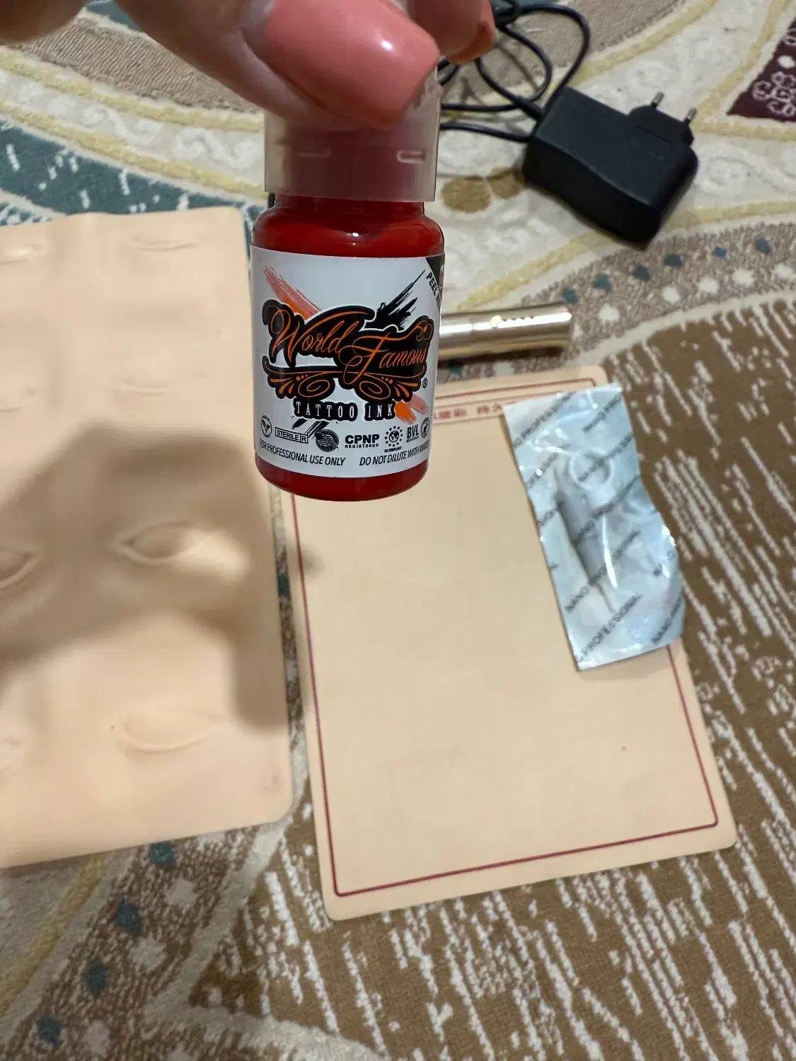 فروش وسایل شید لب نو|آرایشگاه و سالن‌های زیبایی|اهواز, کوروش|دیوار