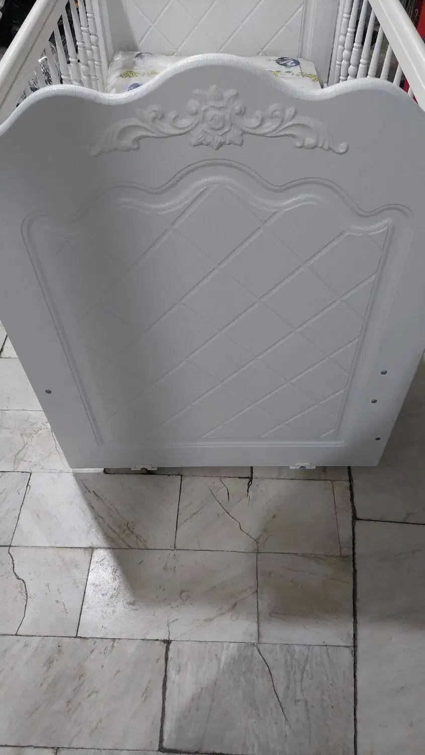 تخت خواب نوزاد|تخت و صندلی بچه|اهواز, نادری|دیوار