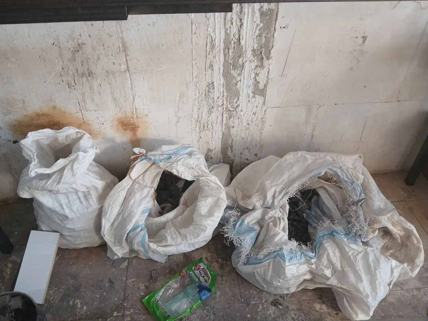 پایه صندلی|صندلی و نیمکت|خمینیشهر, |دیوار