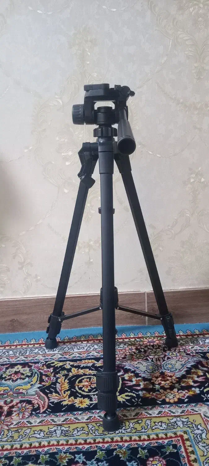 سه پایه دوربین|دوربین عکاسی و فیلم‌برداری|فردیس, شهرک ارم|دیوار
