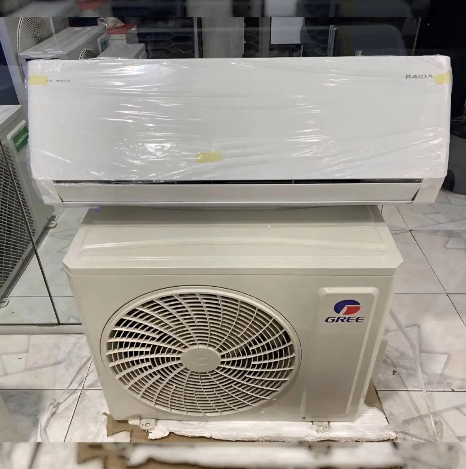 اسپیلت ۱۲۰۰۰ گری مدل Q4'matic موتور تی۳ اصل آکبند|کولر گازی و فن‌کوئل|چابهار, |دیوار