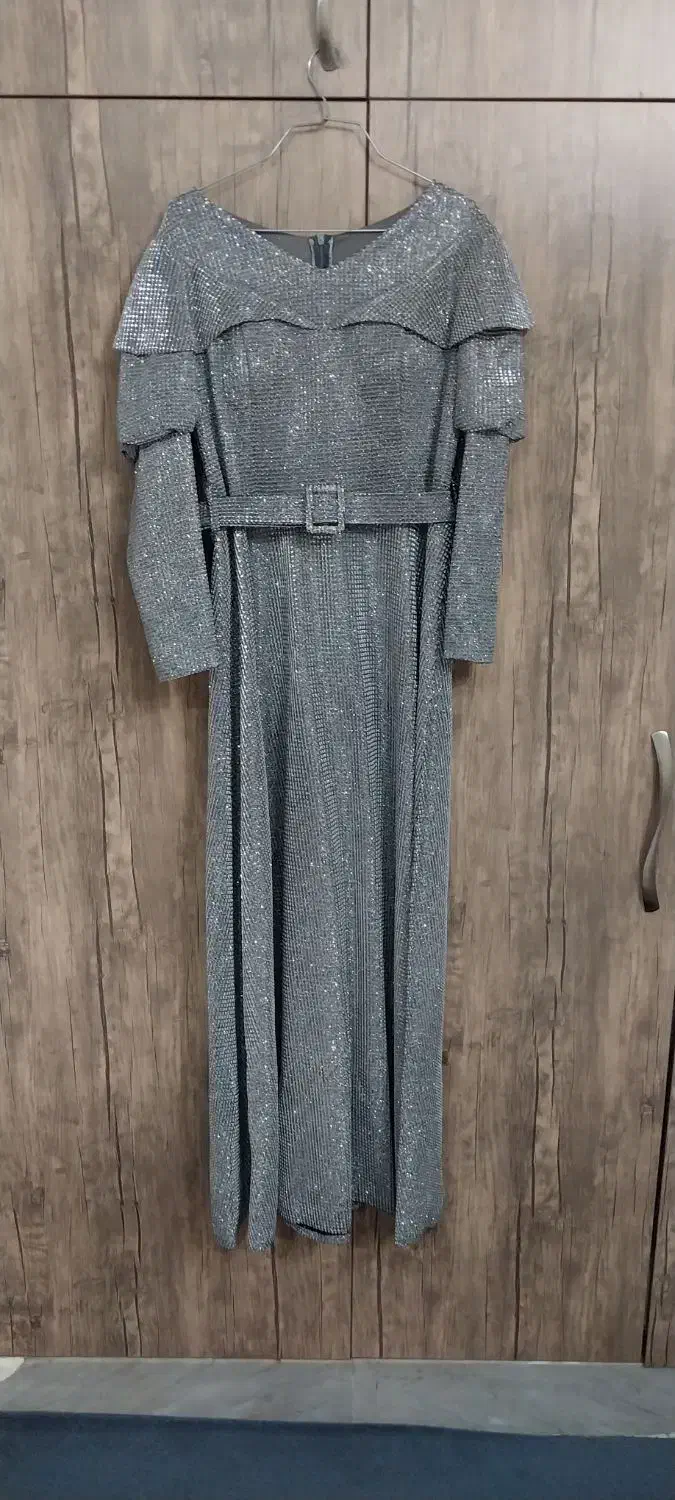 لباس مجلسی|لباس|اصفهان, ستار|دیوار