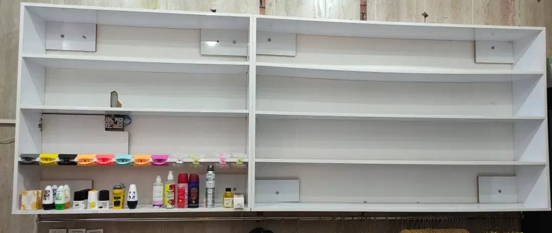 قفسه و ویترین|فروشگاه و مغازه|میانه, |دیوار