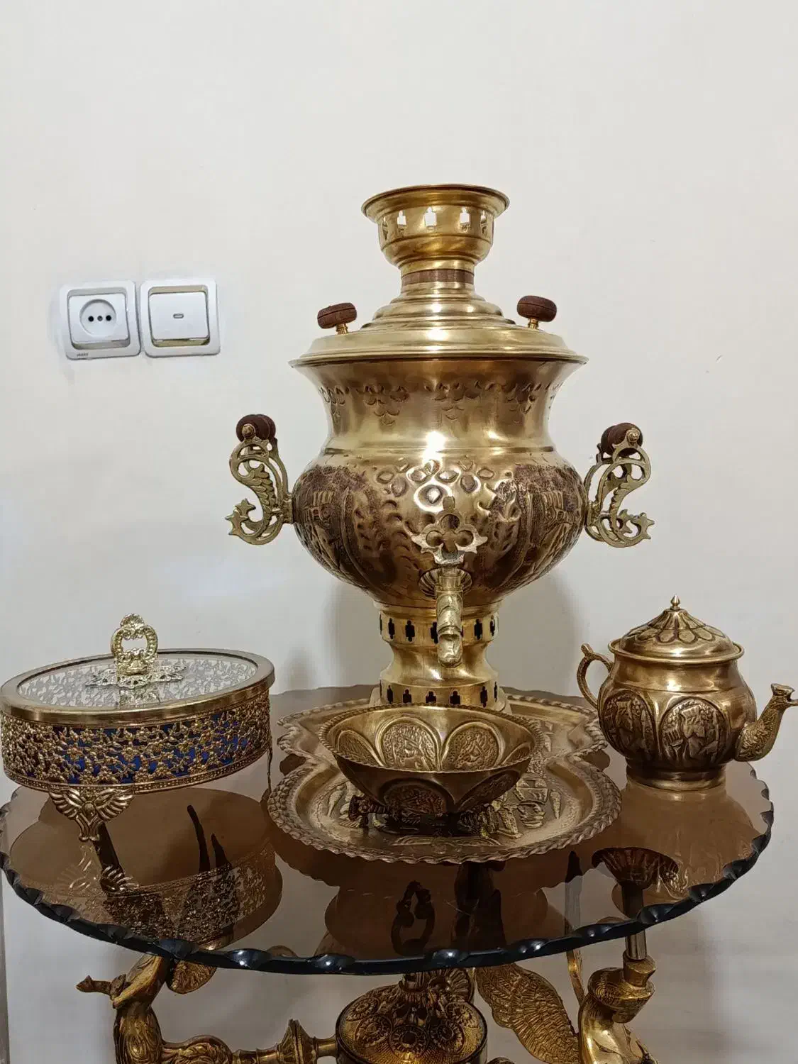 سماور زغالی برنجی سیاه قلم ۷لیتری دسته توری|سماور، چایساز، قهوهساز|قدس, شهرقدس|دیوار