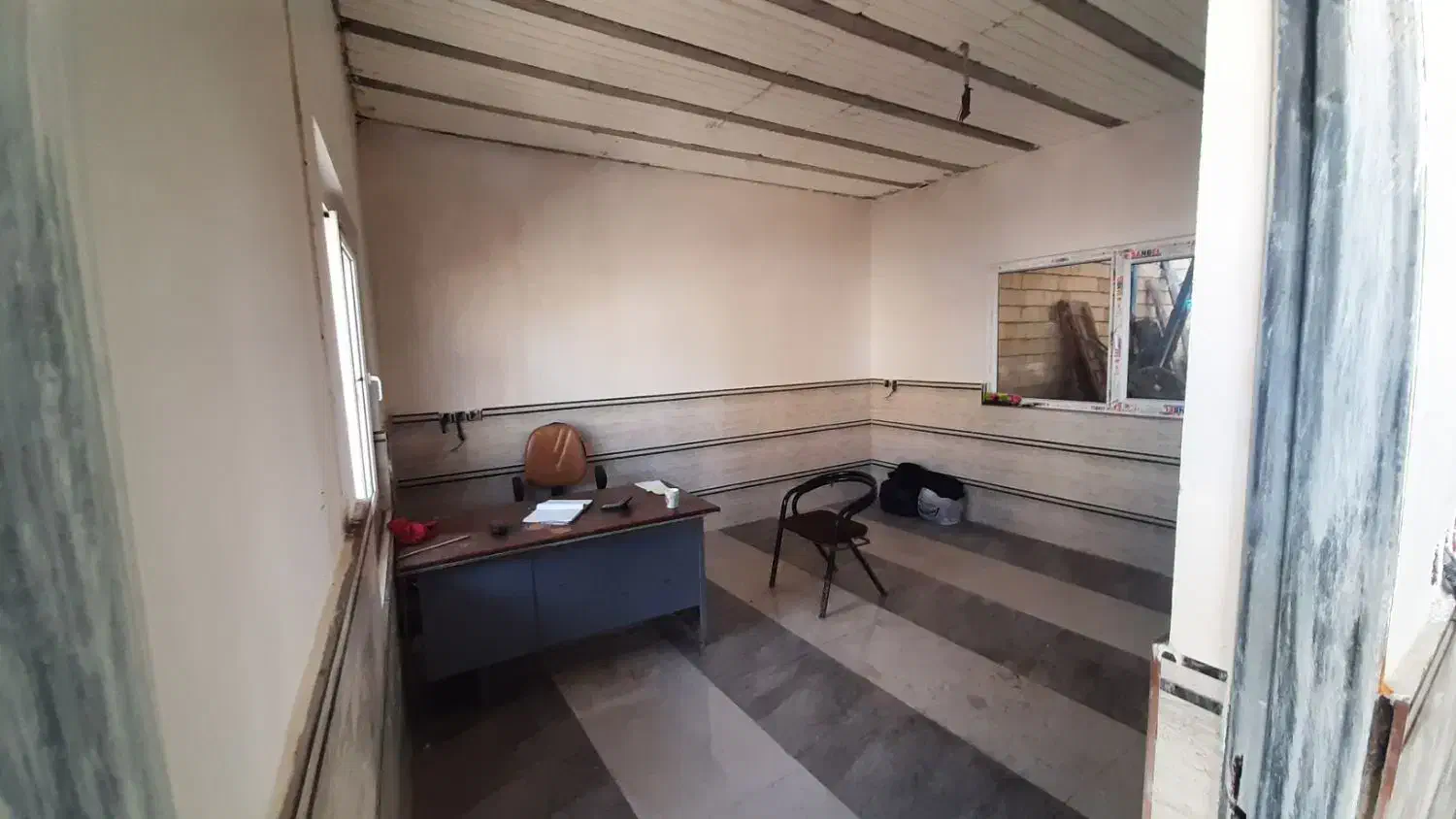 اجاره انبار۷۰۰متری۲طبقه درپاکتسازی براصلی خیابان|اجارهٔ مغازه و غرفه|رشت, حومه رشت|دیوار