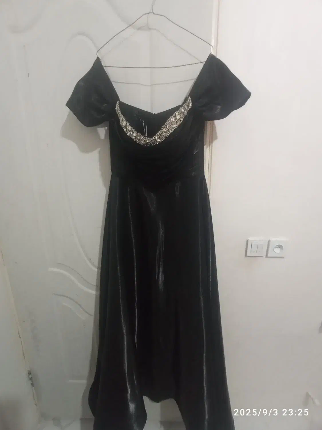 درحدنو|لباس|بومهن, |دیوار