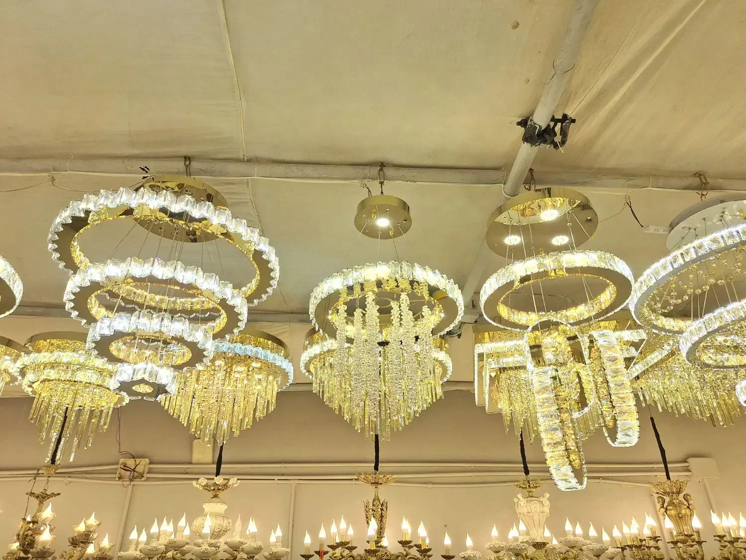 لوستر با اقساط 6 ماهه بدون بهره|لوستر و چراغ آویز|تبریز, |دیوار