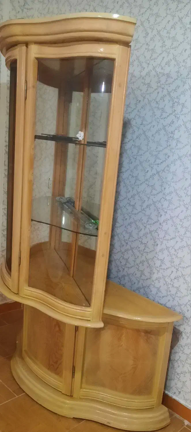 بوفه|بوفه، ویترین، کنسول|رشت, باهنر|دیوار