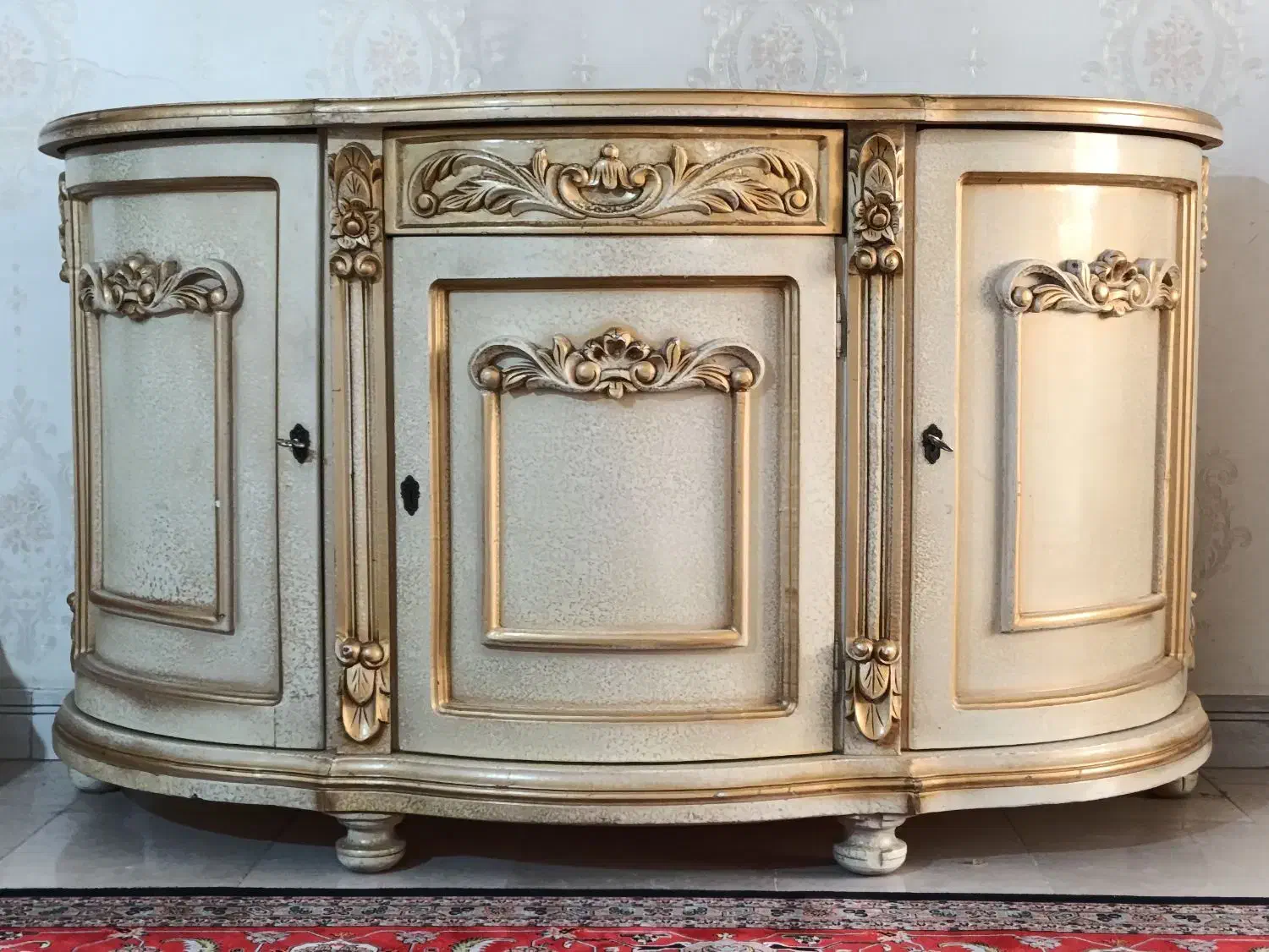 کنسول کلاسیک بدون آینه|بوفه، ویترین، کنسول|تهران, دهقان|دیوار