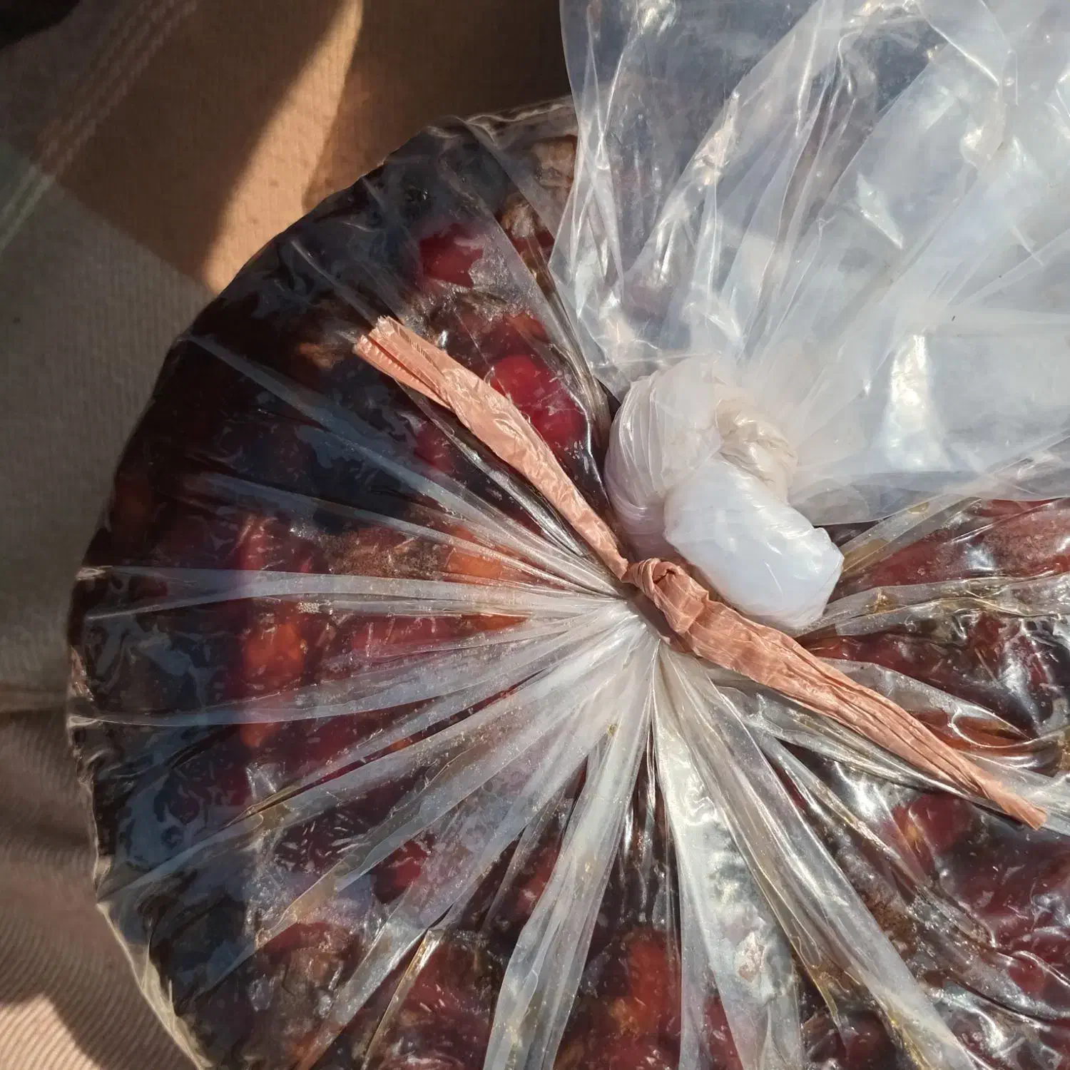 خرما مرداسنگ افتاب خورده(شیره دار پلاستیکی)|خوردنی و آشامیدنی|جیرفت, |دیوار