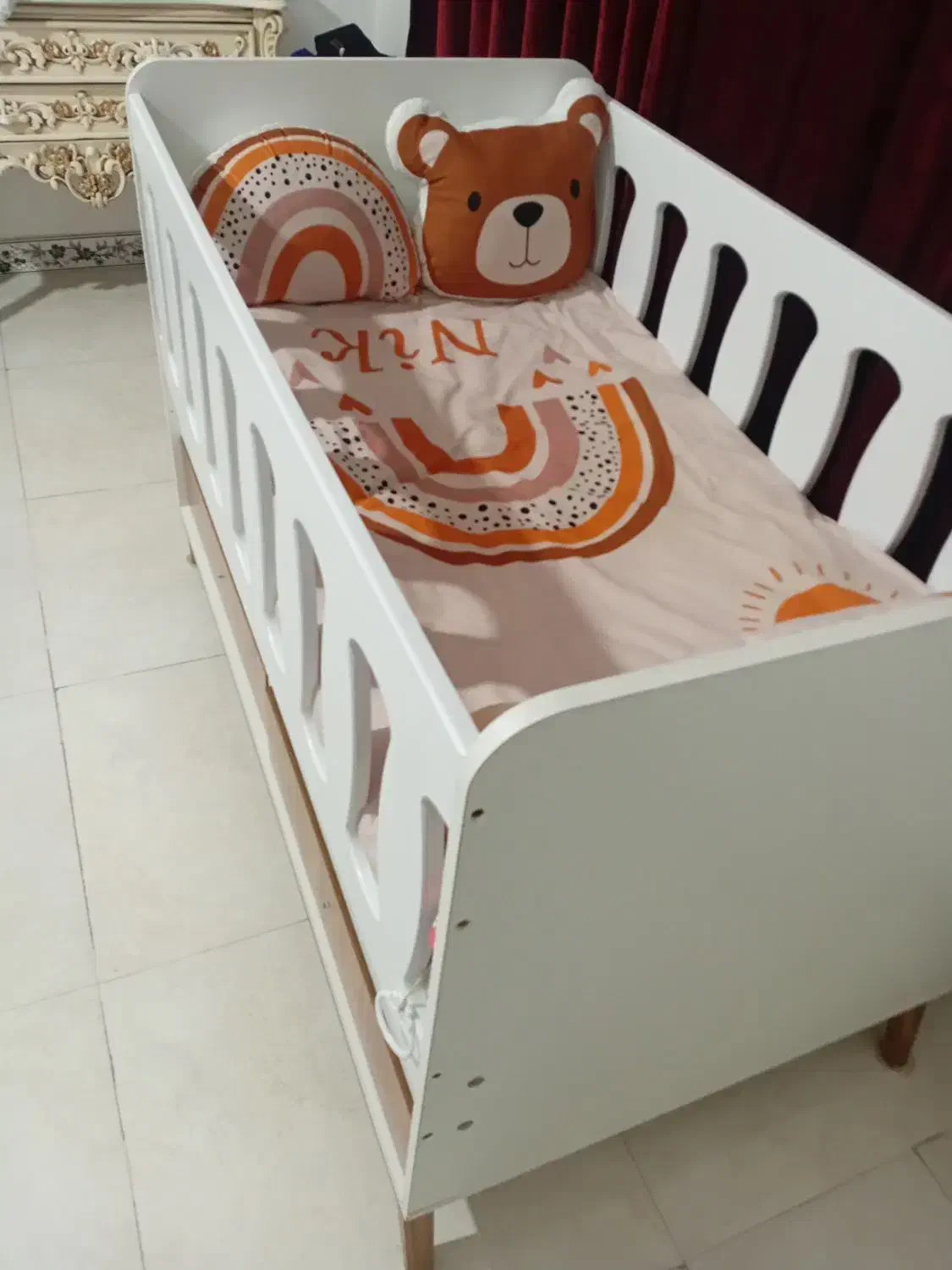 تخت نوزادی وتشک|تخت و سرویس خواب|محمدشهر, شهرک چمران|دیوار