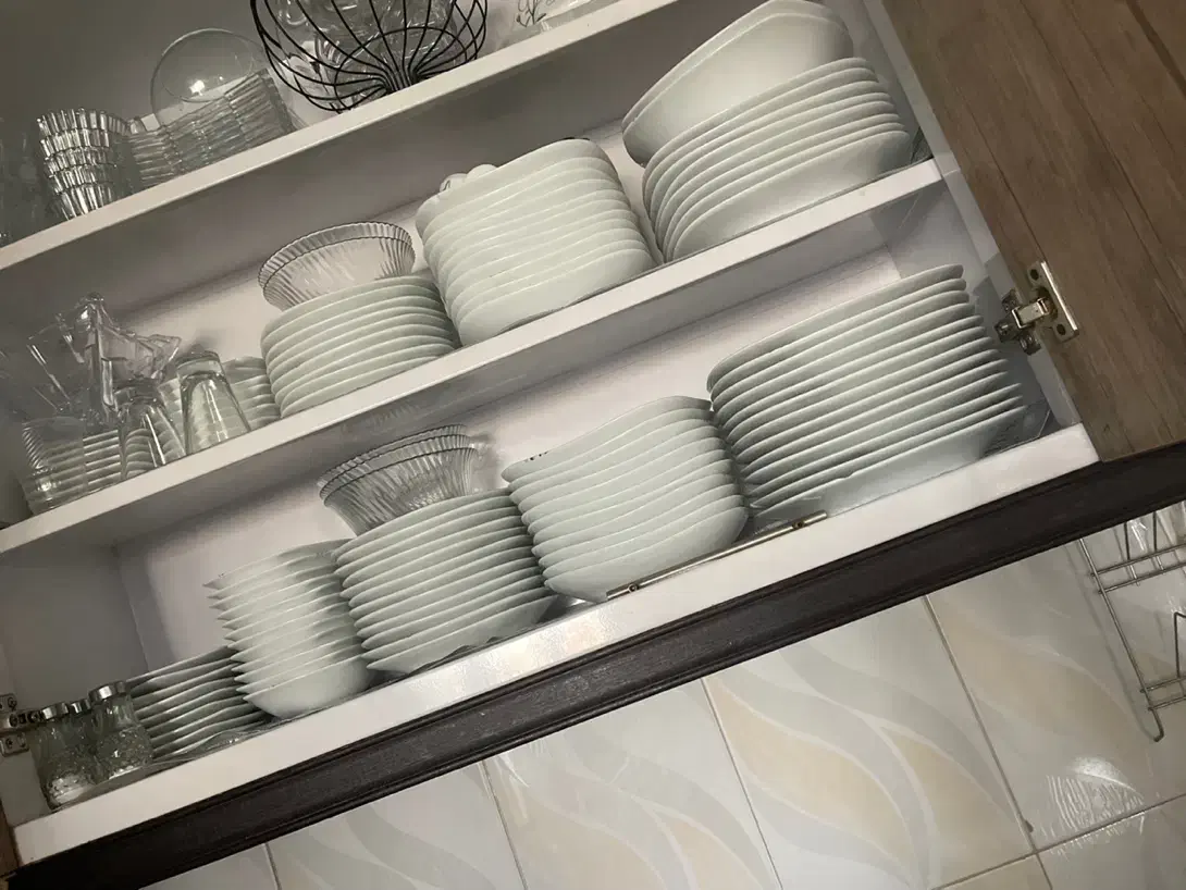 سرویس چینی ۲۴نفره بسیار شکیل و قیمت مناسب|ظروف سرو و پذیرایی|قم, پردیسان|دیوار