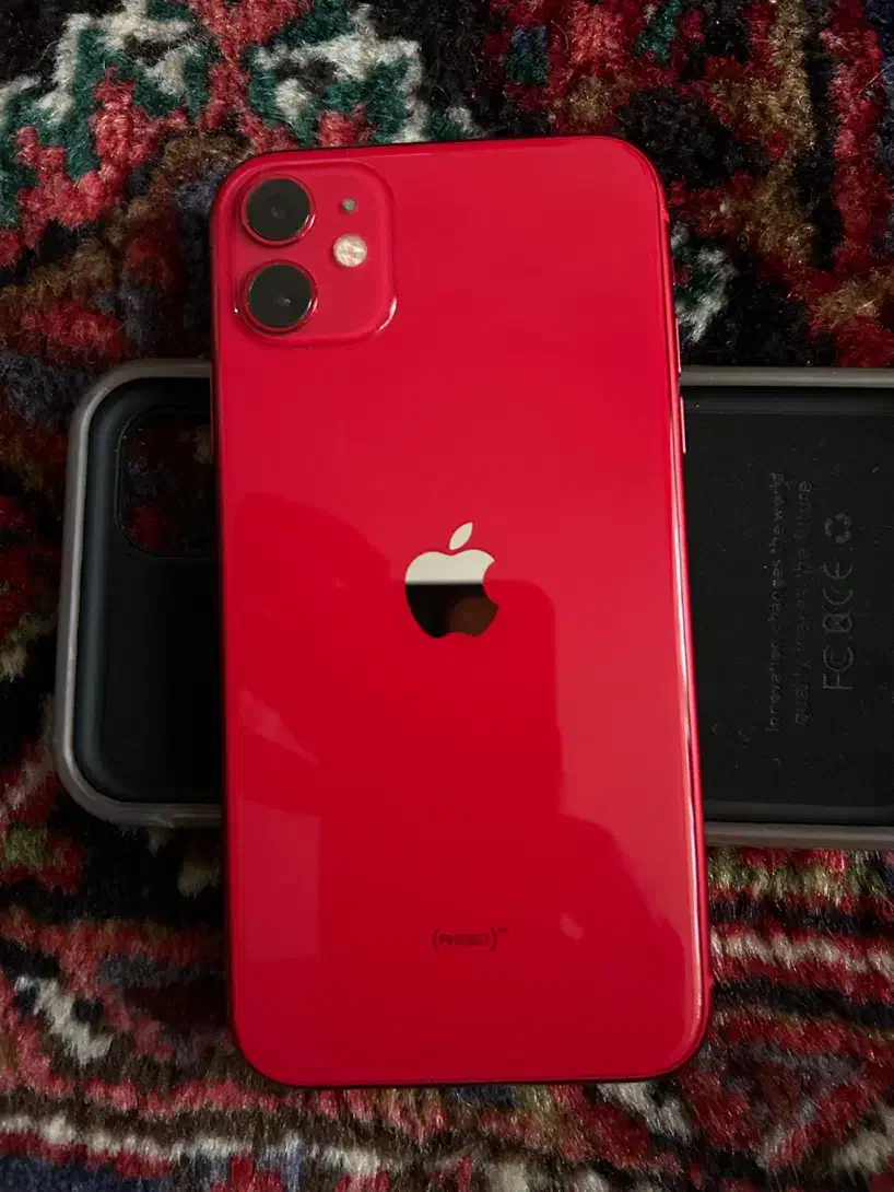 آیفون ۱۱ نرمال به رنگقرمز حافظه ۱۲۸ پلمپ پلمپ|موبایل|تبریز, |دیوار