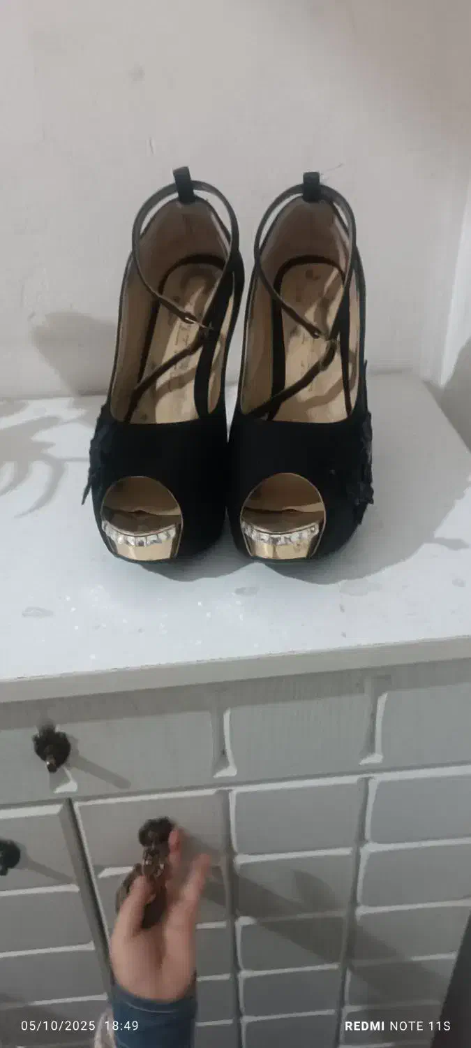 کفش مجلسی|کیف، کفش، کمربند|کوهدشت, |دیوار